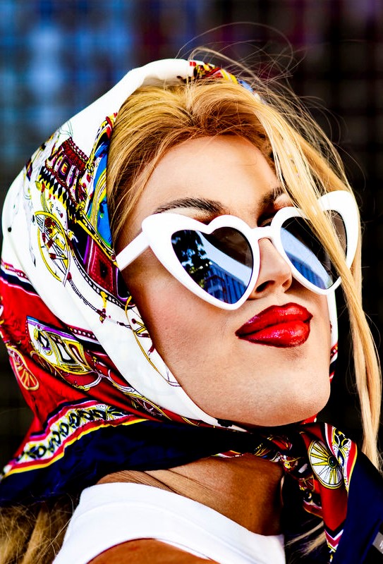 Dental student graduates in drag in viral&nbsp;video